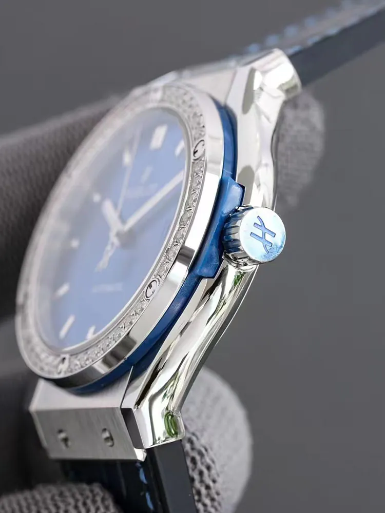 Hublot-Classic-Fusion-565.NX.7170.LR.1204-Blue-Right-Side-View