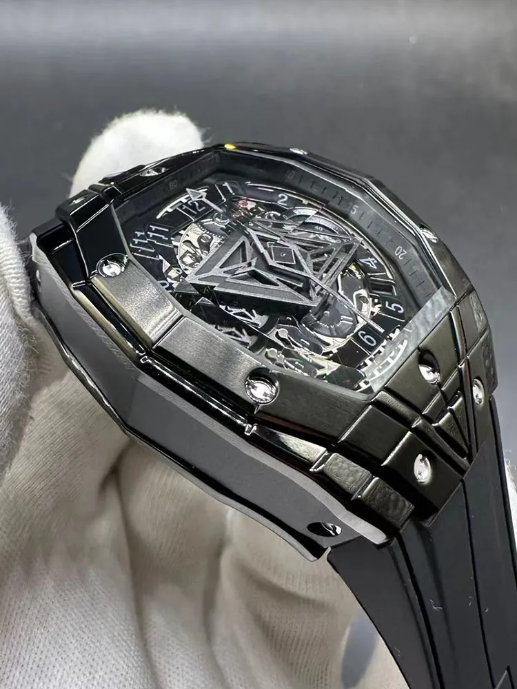 Hublot-Spirit-of-Big-Bang-648.CX.0114.RX.MXM23-Black-Left-Side-View