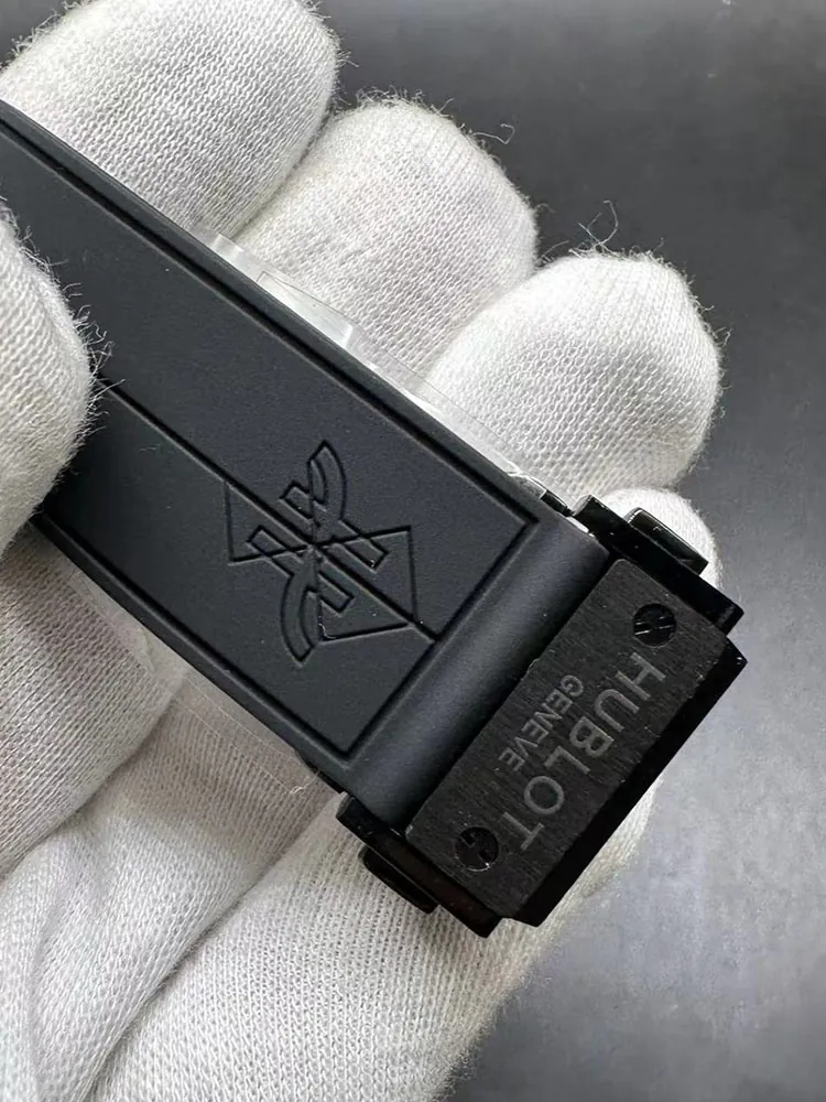 Hublot-Spirit-of-Big-Bang-648.CX.0114.RX.MXM23-Black-Buckle